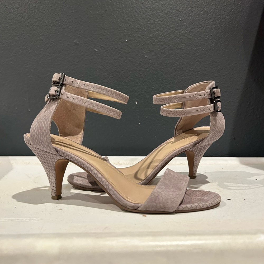 Taupe Snake-Embossed Ankle Strap Heels – Vince Camuto